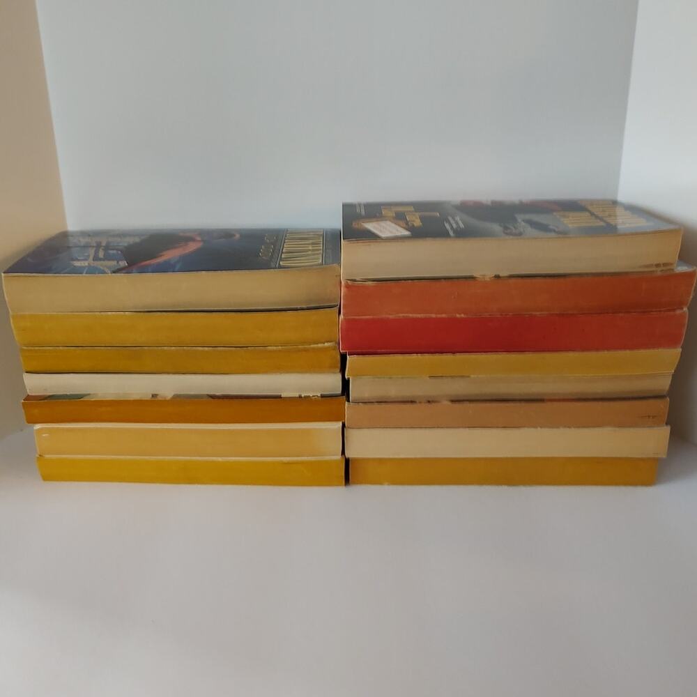 Mixed Authors Lot/15 Paperback Mystery Crime Thriller Suspense Novels - Picture 2 of 16